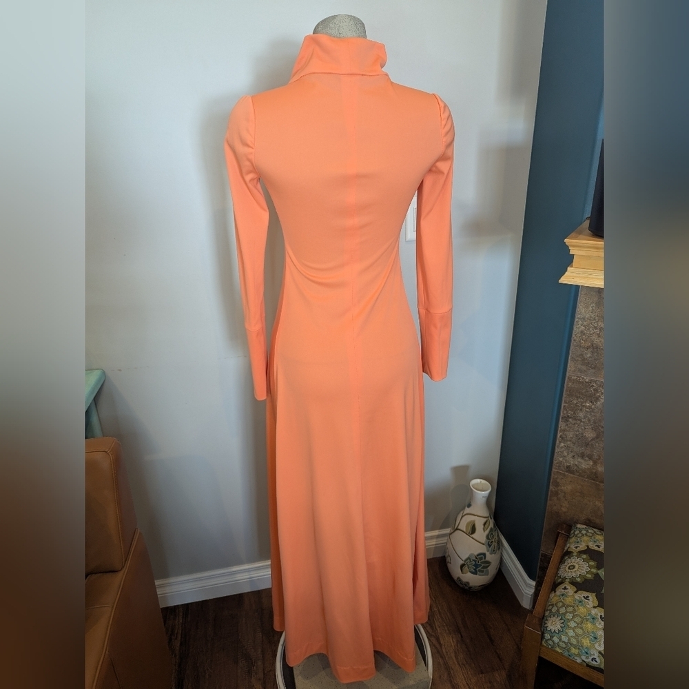 Vintage 1970s Coral Maxi Dress Bias Cut Cowl Neck Long Sleeve Retro Dress Size 6 - Picture 8 of 10